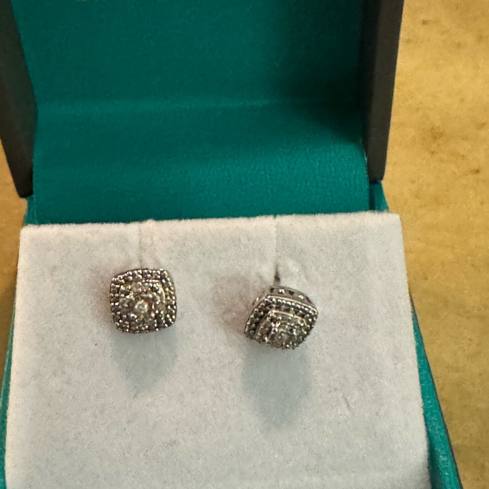 Effy diamond earrings